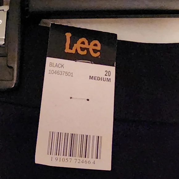 Lee Women's Wrinkle Free Relaxed Fit Dress Pants - NWT Sz 20M - Picture 7 of 8